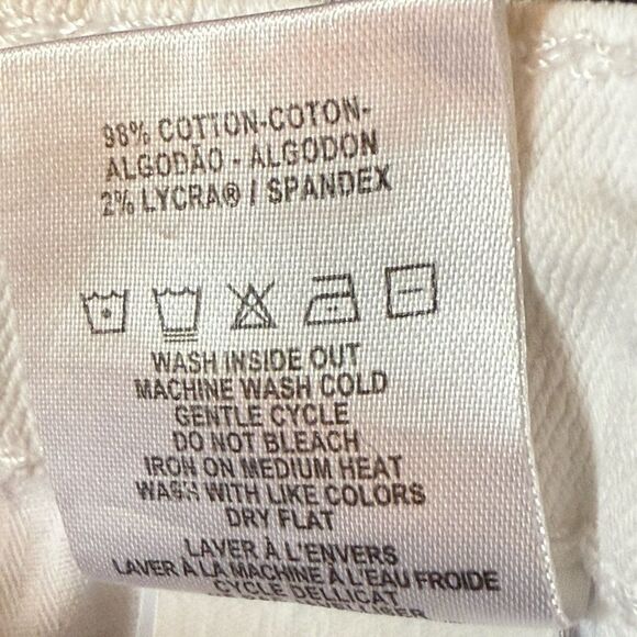 DL 1961 Girls Jenny Milk Daisy Mini Skirt. 5 Pocket Style.
Size 16. - Picture 10 of 13